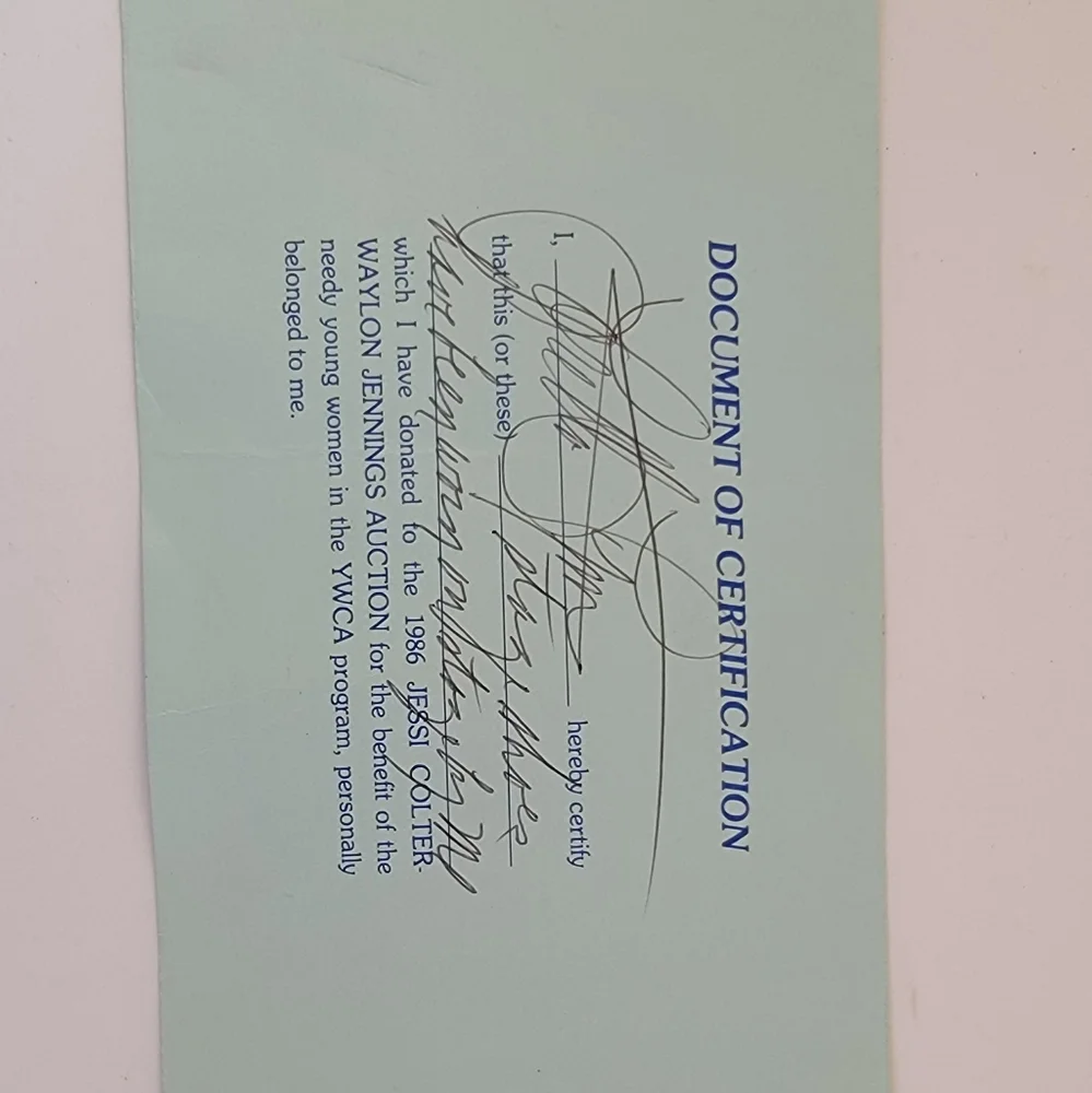 Loretta lynn double signed stage shoes with coa also signed by her. - Picture 9 of 9